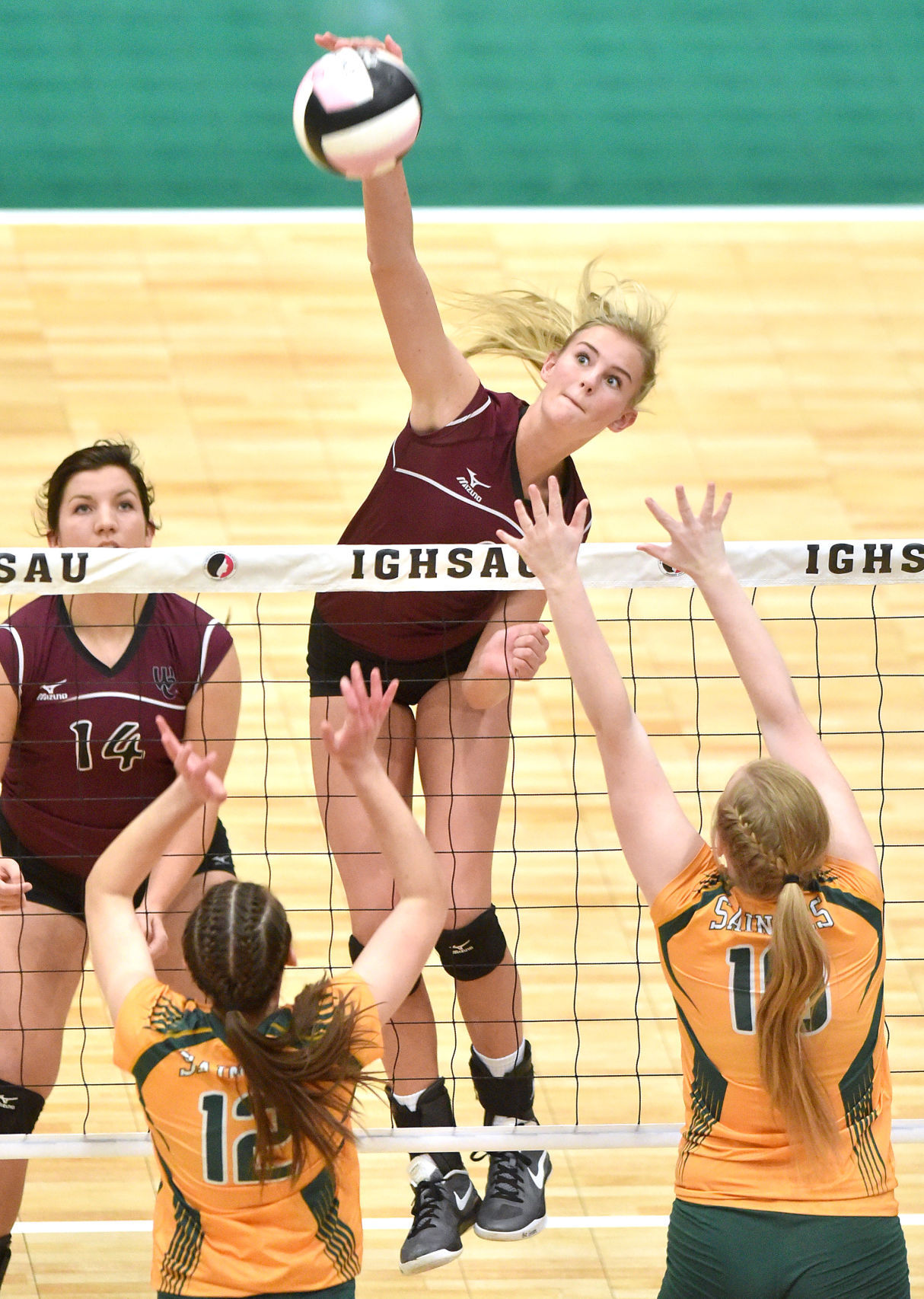 Western Christian vs Council Bluffs St. Albert state volleyball